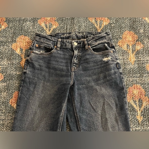 American Eagle Curvy Straight Jean - Picture 4 of 10